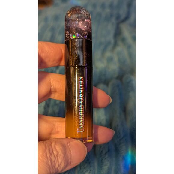 Unearthly Cosmetics Get Groovy Liquid Lipstick in Gnarly - Picture 3 of 3